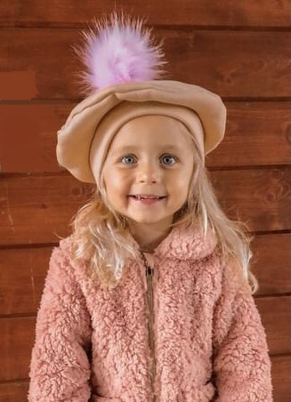 Beret dziewczęcy zimowy beż Beret dziewczęcy zimowy beż