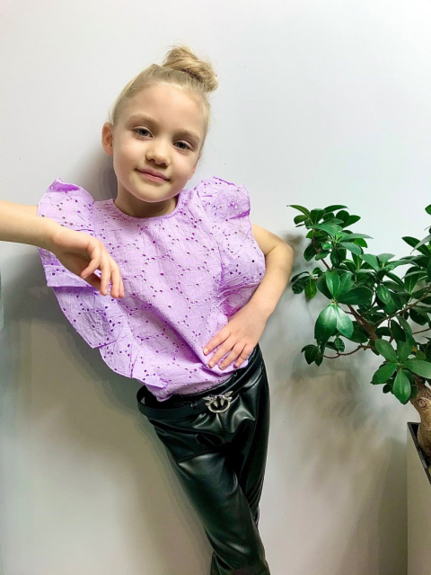 Bluzka dziewczęca ażurowa lilia Bluzka dziewczęca ażurowa lilia
