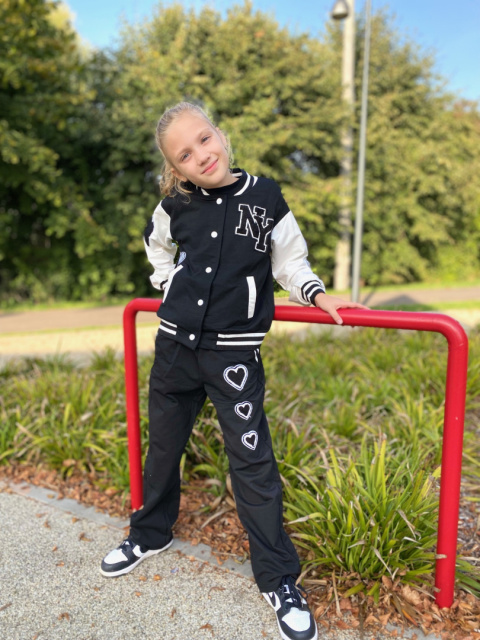 Dres dziewczęcy- bluza i szerokie spodnie CZARNY Dres dziewczęcy- bluza i szerokie spodnie CZARNY