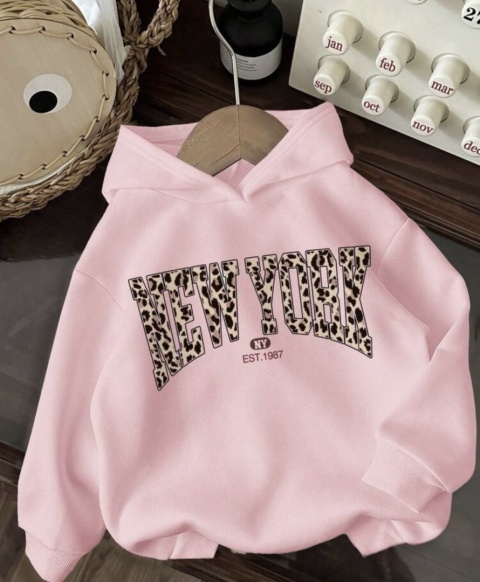 Bluza z kapturem oversize New York róż Bluza z kapturem oversize New York róż