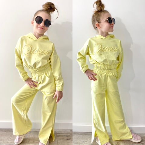 Dres dziewczęcy Queen kolor bananowy Dres dziewczęcy Queen kolor bananowy