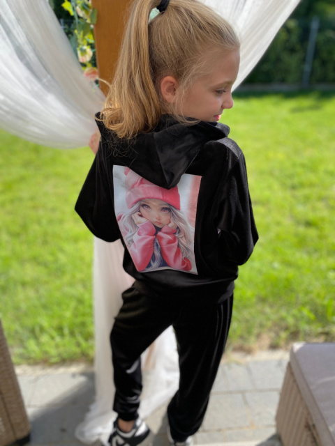 Dres welurowy dziewczęcy CZARNY Dres welurowy dziewczęcy CZARNY