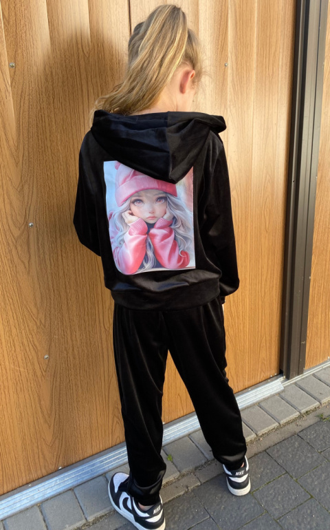 Dres welurowy dziewczęcy CZARNY Dres welurowy dziewczęcy CZARNY