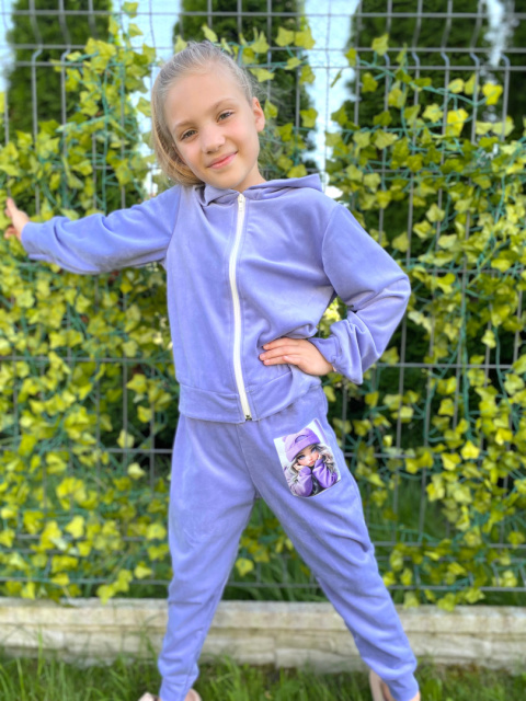 Dres welurowy dziewczęcy LILA Dres welurowy dziewczęcy LILA