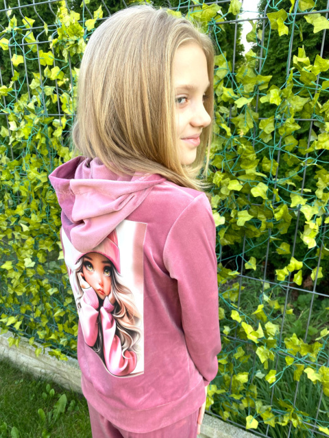 Dres welurowy dziewczęcy PUDROWY Dres welurowy dziewczęcy PUDROWY