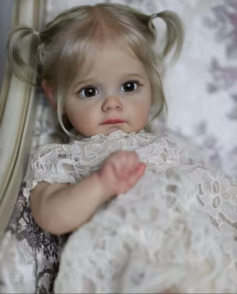 Lalka REBORN dziewczynka jak żywa. Lalka REBORN dziewczynka jak żywa.