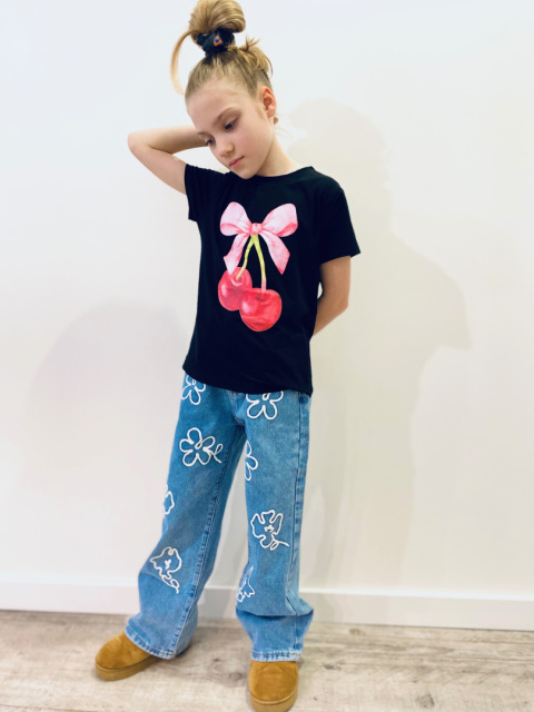 Spodnie jeans szerokie KWIATY Spodnie jeans szerokie KWIATY