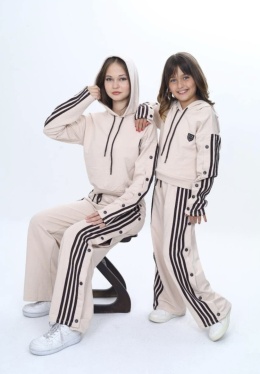 Stylowy komplet dresowy -beż