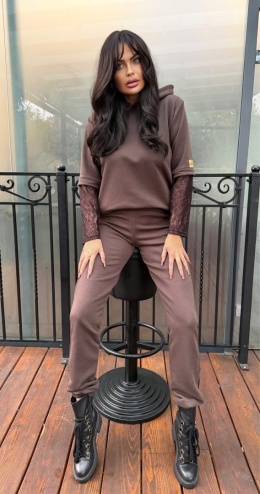 Dres koronkowy z kapturem By Sisi czekoladowy