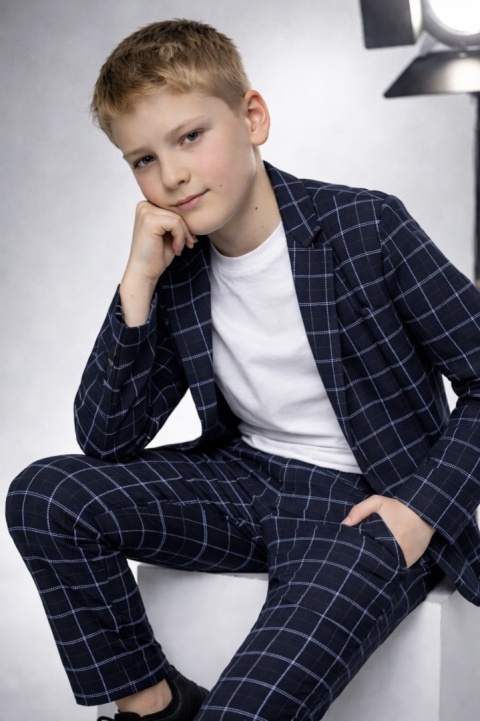 Garnitur chłopięcy w kratę ~ ciemny granat