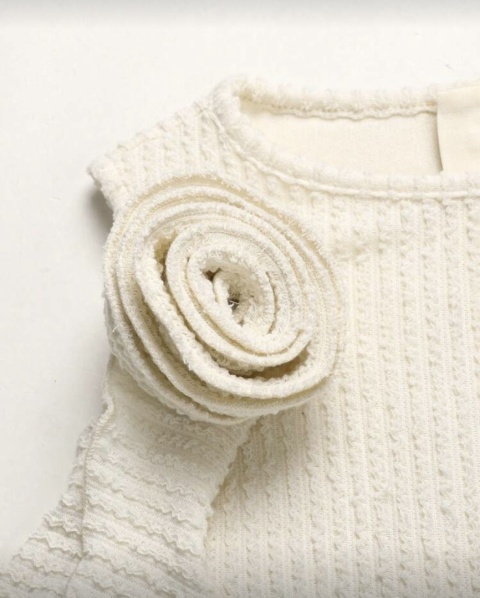 Sukienka dziewczęca wizytowa z kwiatem BEŻ