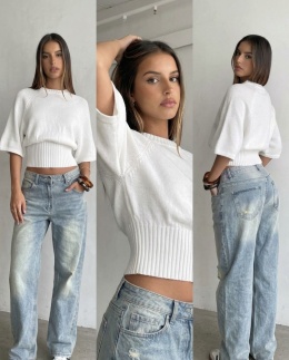 Sweter damski nietoperz uniwersalny / biały