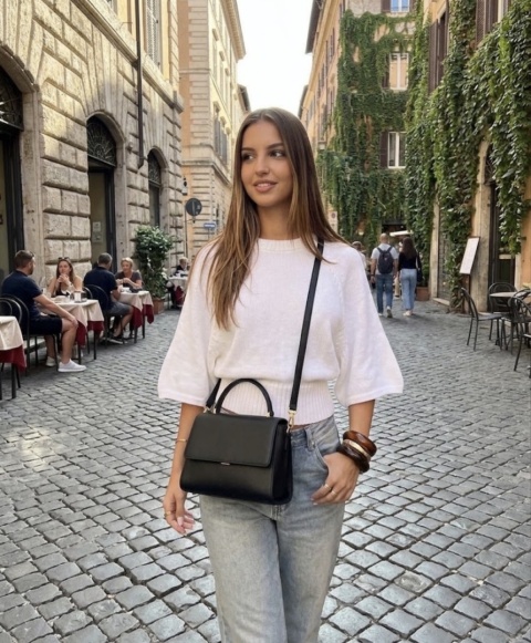 Sweter damski nietoperz uniwersalny / biały